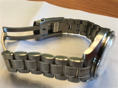 site forum.replica-watch.info omega micro-adjust|Speedmaster Bracelet with Micro Adjust Clasp .